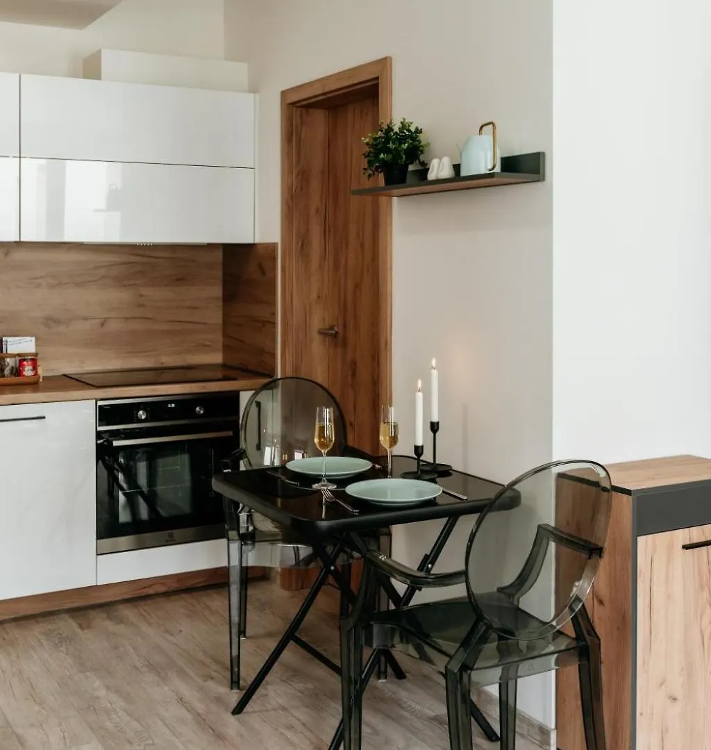 Three Bedroom Aparment With Terrace By Prague Days 0*,